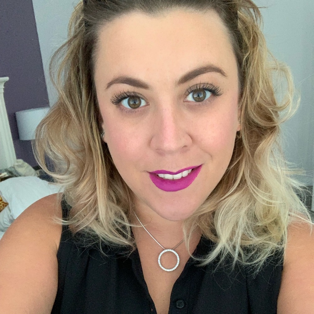 Meet your Posher, Sara